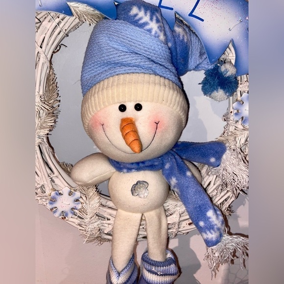 3/75$ Christmas white&blue‎ wicker Door Wreath with Stuffed SnowMan - Picture 11 of 13